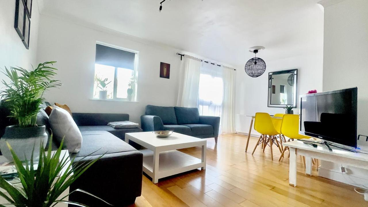 Amazing Location - City Of London- 2 Bedroom Stunning Canal View House With Private Garden,Parking & Balcony 外观 照片