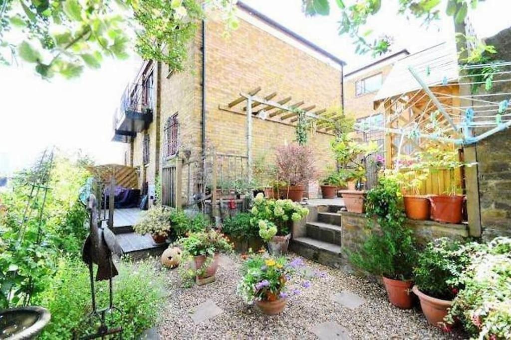 Amazing Location - City Of London- 2 Bedroom Stunning Canal View House With Private Garden,Parking & Balcony 外观 照片