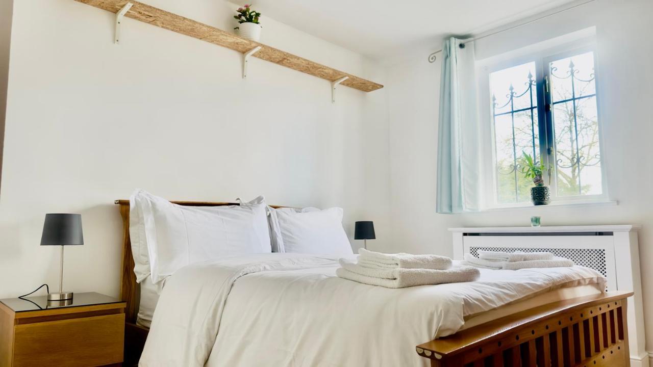 Amazing Location - City Of London- 2 Bedroom Stunning Canal View House With Private Garden,Parking & Balcony 外观 照片