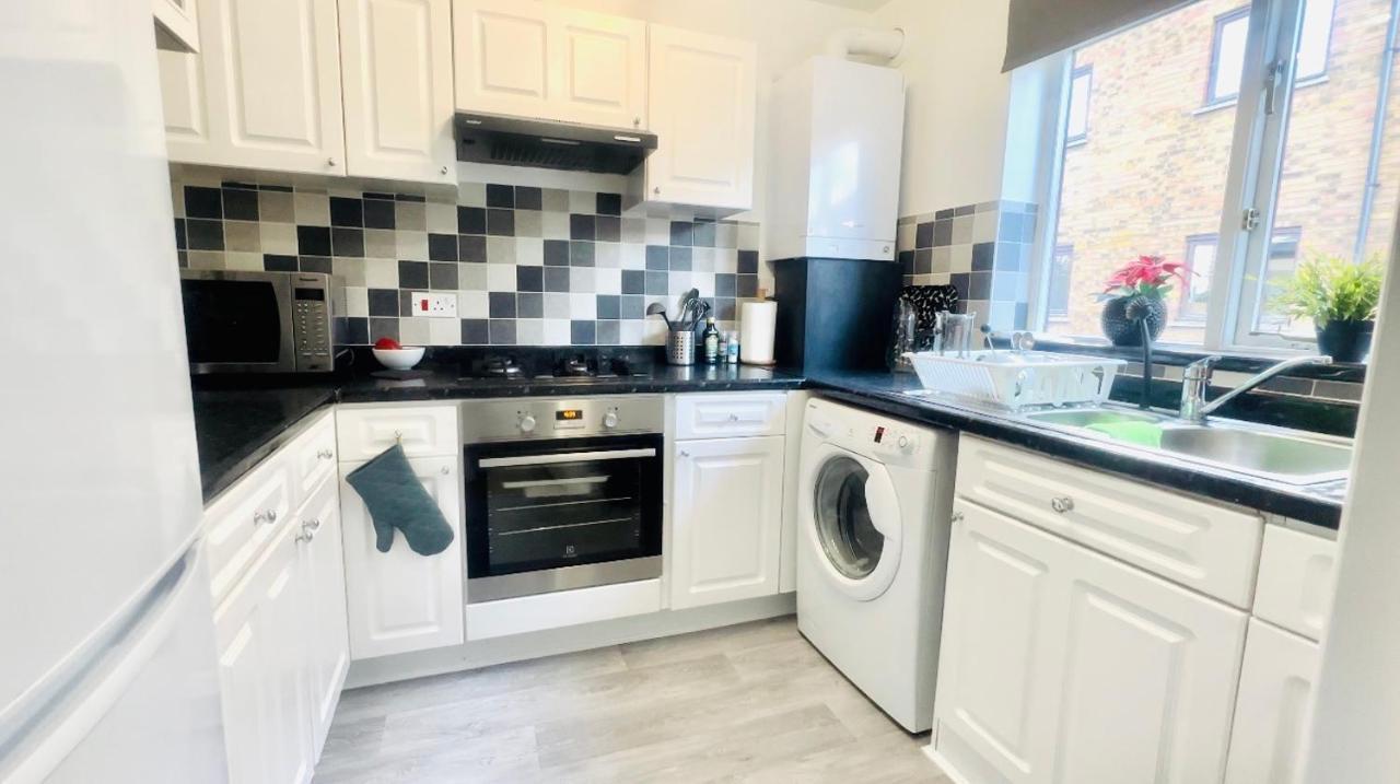 Amazing Location - City Of London- 2 Bedroom Stunning Canal View House With Private Garden,Parking & Balcony 外观 照片