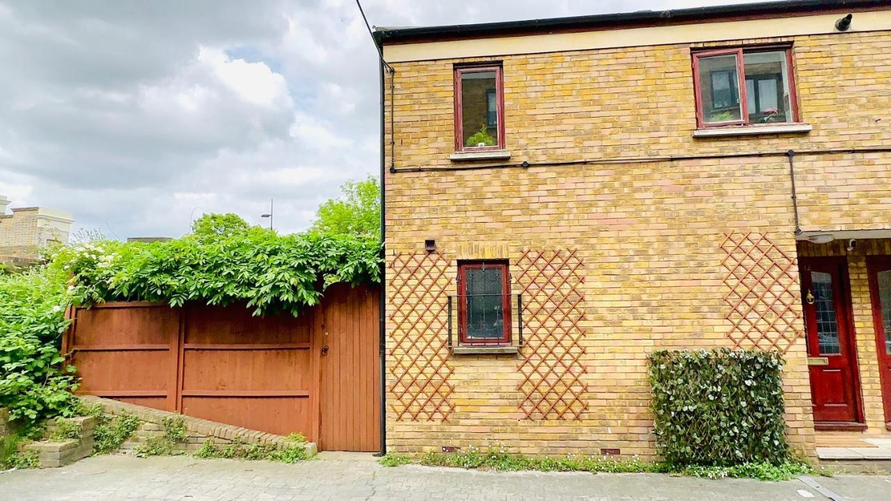 Amazing Location - City Of London- 2 Bedroom Stunning Canal View House With Private Garden,Parking & Balcony 外观 照片