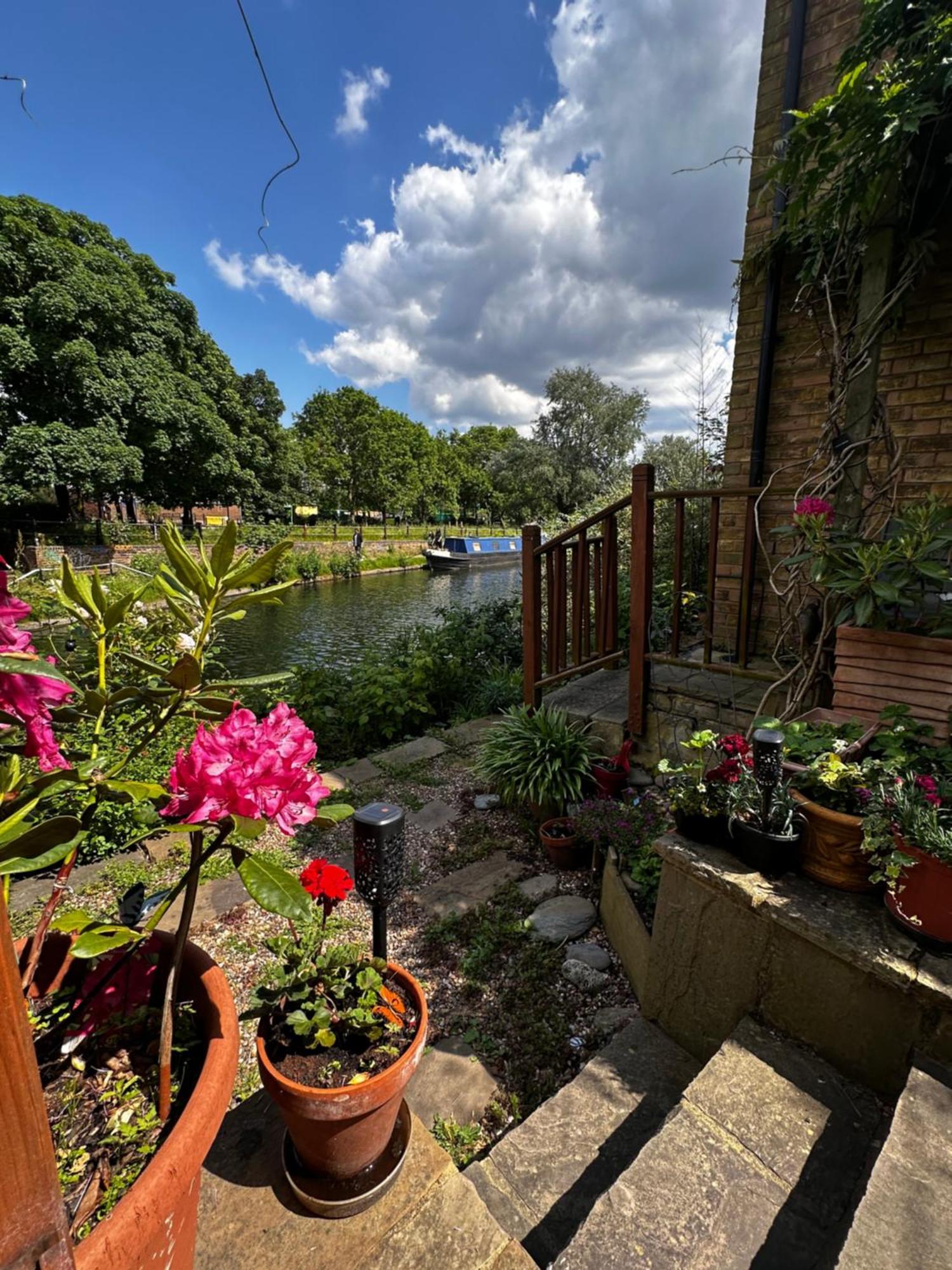 Amazing Location - City Of London- 2 Bedroom Stunning Canal View House With Private Garden,Parking & Balcony 外观 照片
