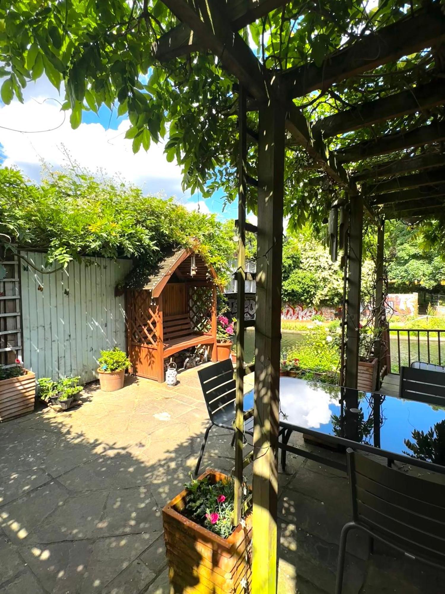 Amazing Location - City Of London- 2 Bedroom Stunning Canal View House With Private Garden,Parking & Balcony 外观 照片