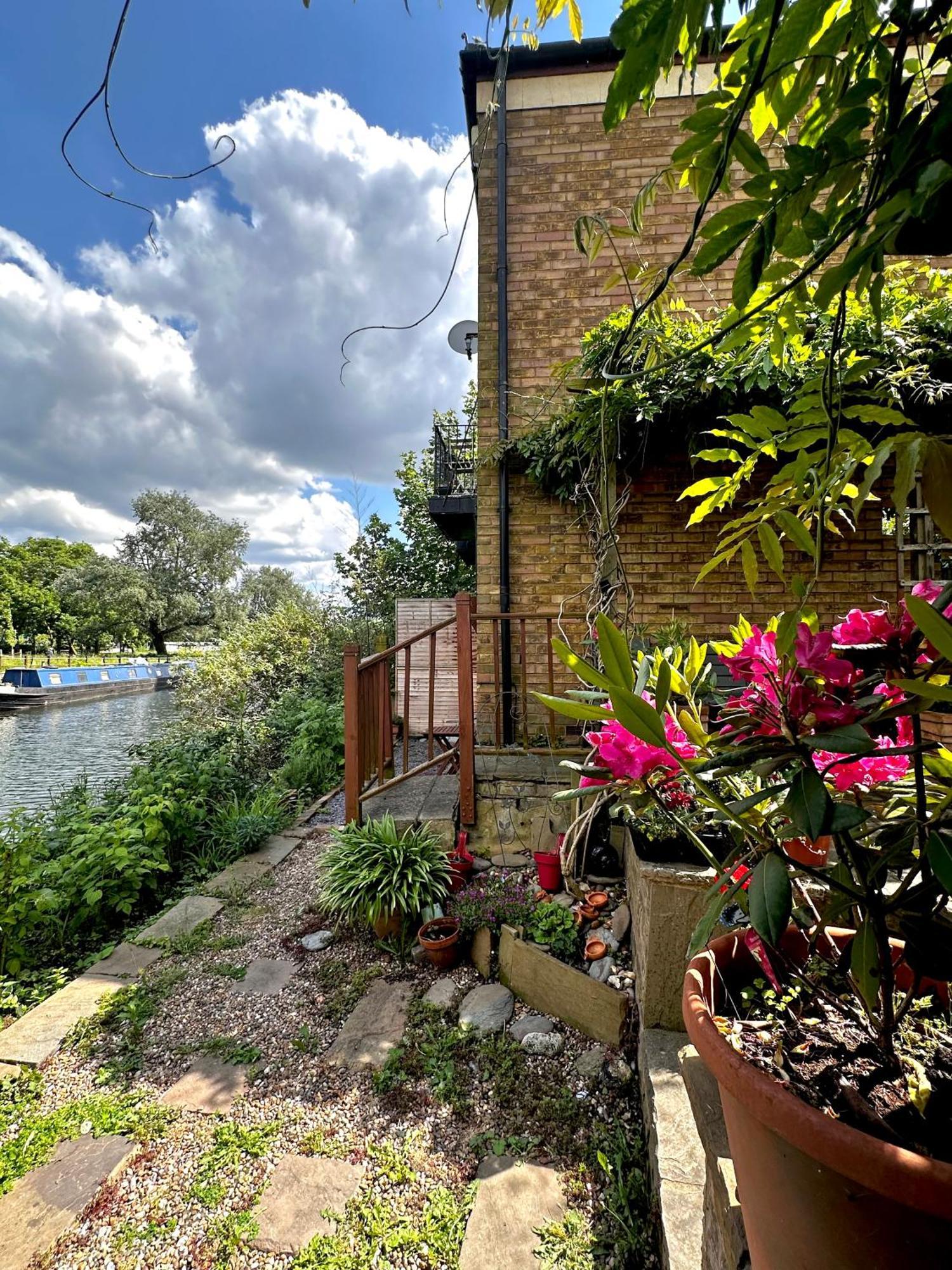 Amazing Location - City Of London- 2 Bedroom Stunning Canal View House With Private Garden,Parking & Balcony 外观 照片